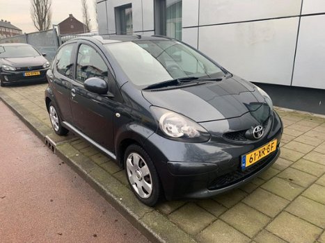 Toyota Aygo - 1.0-12V + Automaat 5Drs Elec Ramen Airco NAP - 1