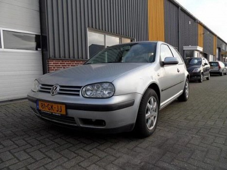 Volkswagen Golf - 1.6 Comfortline Automaat defect - 1