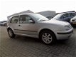 Volkswagen Golf - 1.6 Comfortline Automaat defect - 1 - Thumbnail