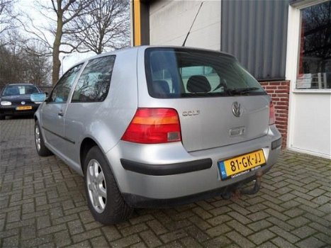 Volkswagen Golf - 1.6 Comfortline Automaat defect - 1