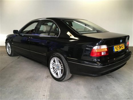 BMW 5-serie - 520i Edition Leer / Clima / Navi / Youngtimer - 1