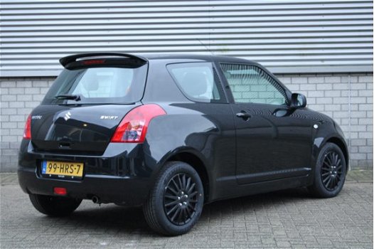 Suzuki Swift - 1.5 Comfort Automaat | Airco | Dakspoiler | 4 Nieuwe Banden - 1