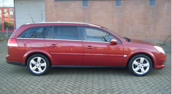 Opel Vectra Wagon - Station1.9 CDTi 120pk Cosmo - 1