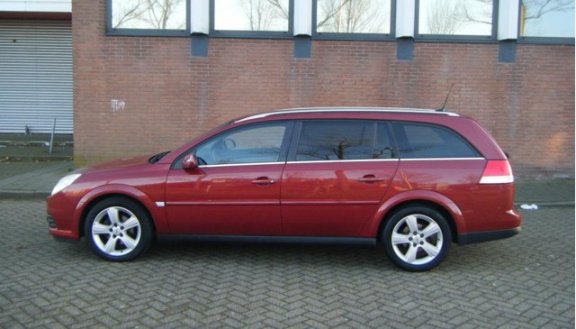 Opel Vectra Wagon - Station1.9 CDTi 120pk Cosmo - 1