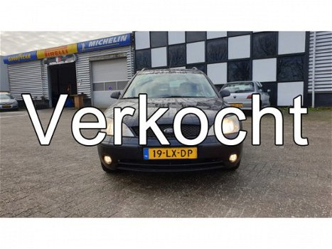 Ford Mondeo Wagon - 1.8-16V Centennial Goed rijdende en zeer nette Mondeo Airco Electr pakket - 1