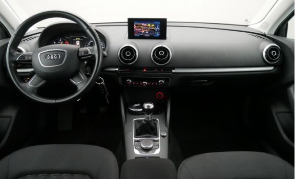 Audi A3 Limousine - 1.6 TDI Pro Line Plus, Navigatie - 1