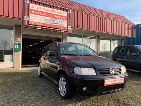 Volkswagen Polo - 1.4 Master Edition stuurbekrachtiging en een nieuwe apk - 1