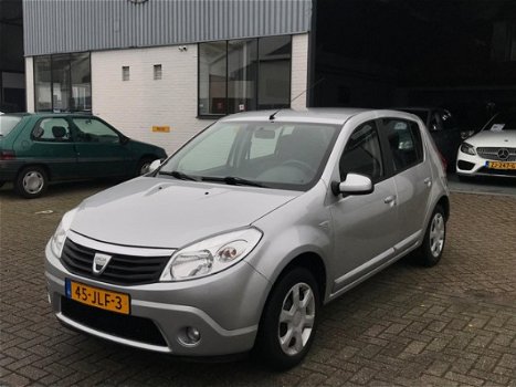 Dacia Sandero - 1.2 Lauréate Airco/ 5Dr/ El.raam/ NAP/ APK - 1