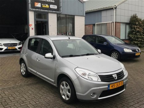 Dacia Sandero - 1.2 Lauréate Airco/ 5Dr/ El.raam/ NAP/ APK - 1