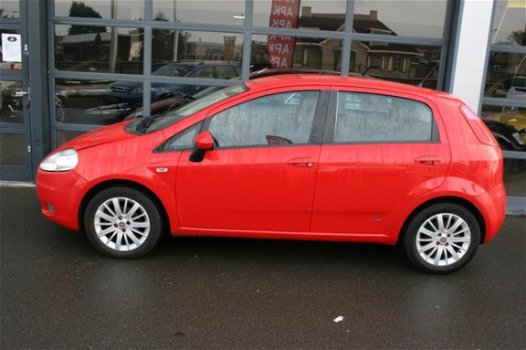 Fiat Grande Punto - 1.4-16V Emotion - 1