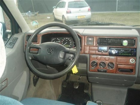 Volkswagen Transporter - 2.5 TDI 332 DC cruise controll electr.ram+spiegls trekhaak radio-cdspeler L - 1