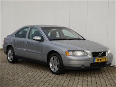 Volvo S60 - Drivers Edition 2.5T 210PK Automaat | Navi | Leder | Trekhaak