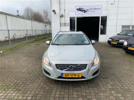 Volvo V60 - 1.6 DRIVe Momentum - 1