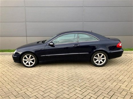 Mercedes-Benz CLK-klasse Coupé - 270 CDI Elegance 2003 - 1