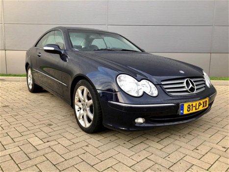 Mercedes-Benz CLK-klasse Coupé - 270 CDI Elegance 2003 - 1