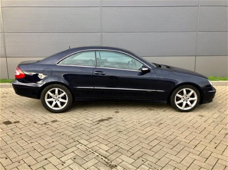 Mercedes-Benz CLK-klasse Coupé - 270 CDI Elegance 2003 - 1