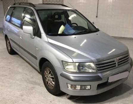 Mitsubishi Space Wagon - SPACE WAGON; 2.4 GLX A/T - 1