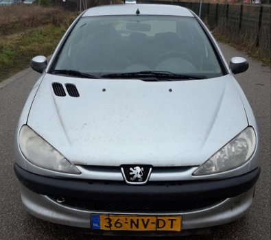 Peugeot 206 - 206; 1.4 5DRS - 1