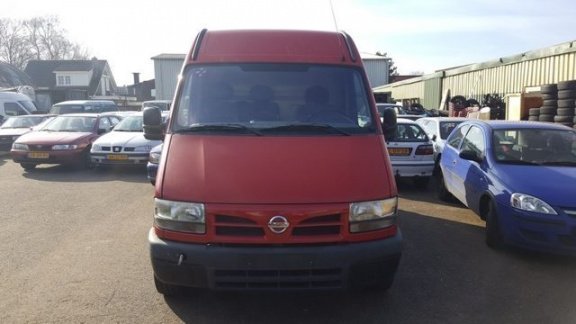 Nissan Interstar - 1