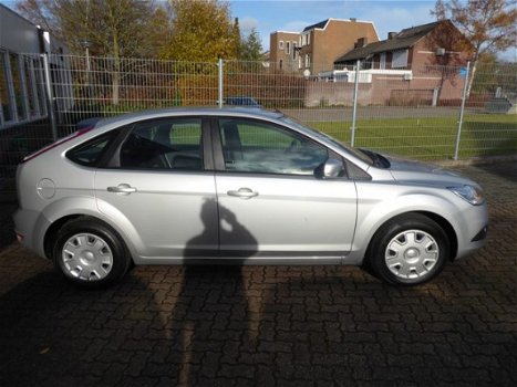 Ford Focus - 1.4 Trend / Knappe auto met airco - 1