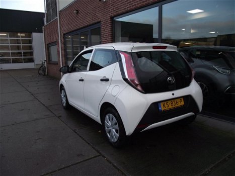 Toyota Aygo - 1.0 VVT-i x-now - 1