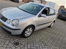 Volkswagen Polo - 1.4-16V Comfortline