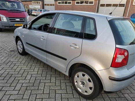 Volkswagen Polo - 1.4-16V Comfortline - 1