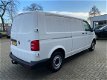 Volkswagen Transporter - 2.0 TDI L2H1 BM 140pk / lease € 269 / airco / cruise / navi / trekhaak 2500 - 1 - Thumbnail