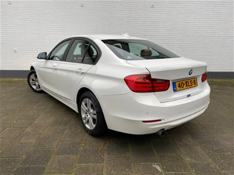 BMW 3-serie - 320i Executive 1ste eig, alle facturen aanwezig, onderhoud en origineel Nederlands - 1