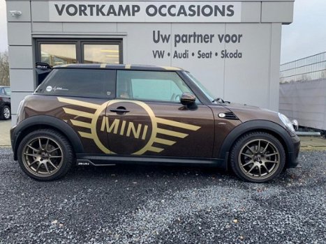 Mini Mini One - 1.6 COOPER ONE AUTOMAAT LEDER/SPORTPAKKET - 1