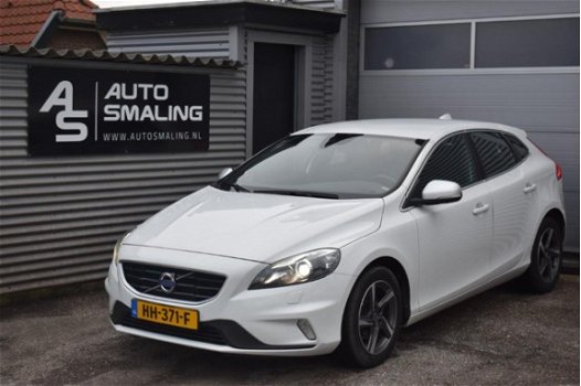 Volvo V40 - D2 Business R-design *XENON/NAVI - 1