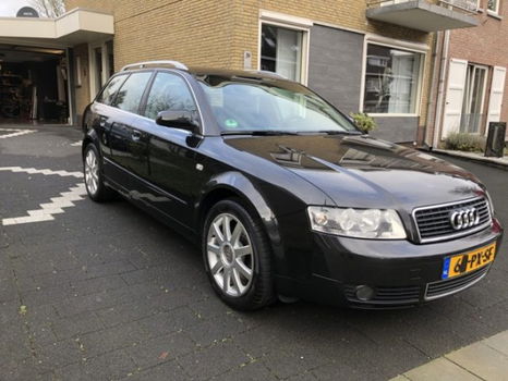 Audi A4 Avant - 1.8 Turbo Pro Line NAVI / XENON / PDC - 1