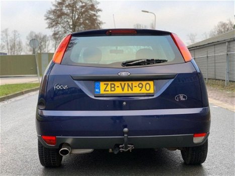 Ford Focus - 1.8i 16V Trend - 1