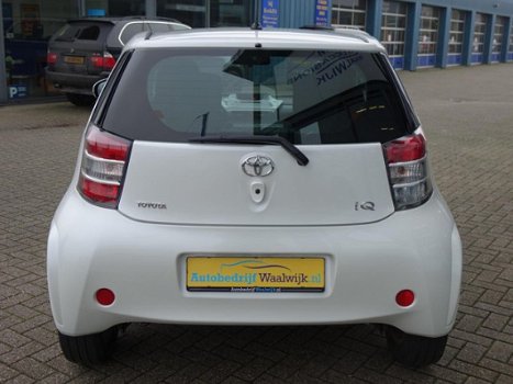 Toyota iQ - 1.0 VVTi Comfort Airco Lm.velgen Elec.pakket Radio/cd/aux - 1