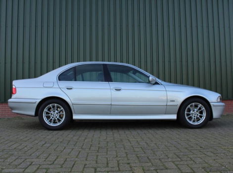 BMW 5-serie - 525i Special Edition youngtimer - 1