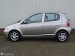 Toyota Yaris - 1.3 VVT-i Sol 5 Drs [Navi, Airco, Tr.haak] - 1 - Thumbnail