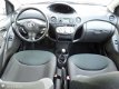 Toyota Yaris - 1.3 VVT-i Sol 5 Drs [Navi, Airco, Tr.haak] - 1 - Thumbnail