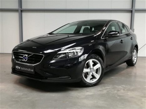 Volvo V40 - 2.0 D2 Momentum Business Navi ECC Cruise Control - 1