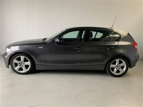 BMW 1-serie - 118d High Executive Navigatie Climate+Cruise control - 1