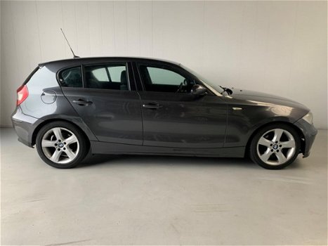 BMW 1-serie - 118d High Executive Navigatie Climate+Cruise control - 1