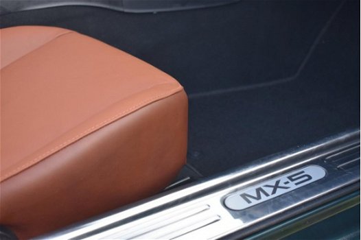 Mazda MX-5 - 1.6i - 1