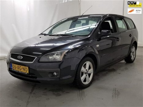 Ford Focus Wagon - 1.6 TDCI Futura ✅NAP, NAVI, PDC, STOELVERW, TREKHAAK, CRUISE, AIRCO, APK 23-10-20 - 1