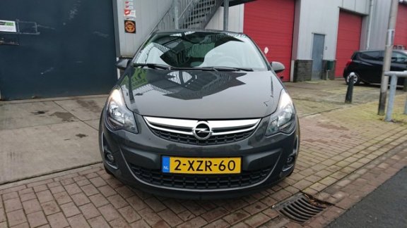 Opel Corsa - 1.4-16V BlitZ Zeer netjes rijklaar - 1