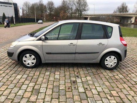 Renault Scénic - 1.6-16V Privilège Comfort - 1