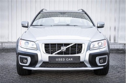 Volvo XC70 - D5 AWD Ocean Race automaat | Leder | Navigatie - 1