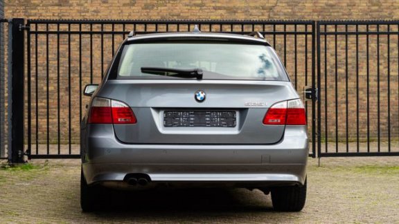 BMW 5-serie Touring - 525i High Executive - 1