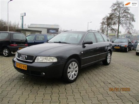 Audi A4 Avant - 2.4 V6 Advance - 1