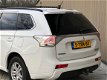 Mitsubishi Outlander - 2.0 PHEV Business Edition 2014 Wit - 1 - Thumbnail