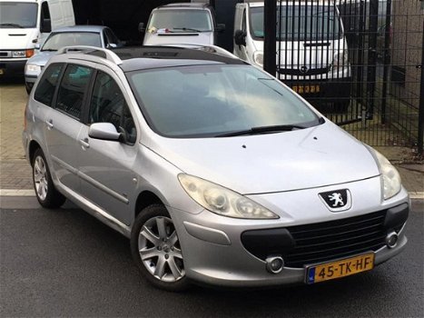 Peugeot 307 SW - 1.6 HDI 66KW 2006 Grijs ECC/PANORAMADAK/16