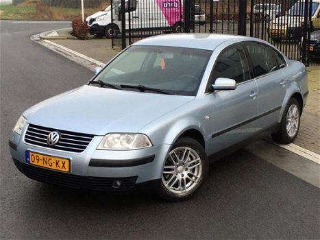 Volkswagen Passat - 1.9 TDI 74KW 2003 NETTE AUTO/268DKM NAP - 1